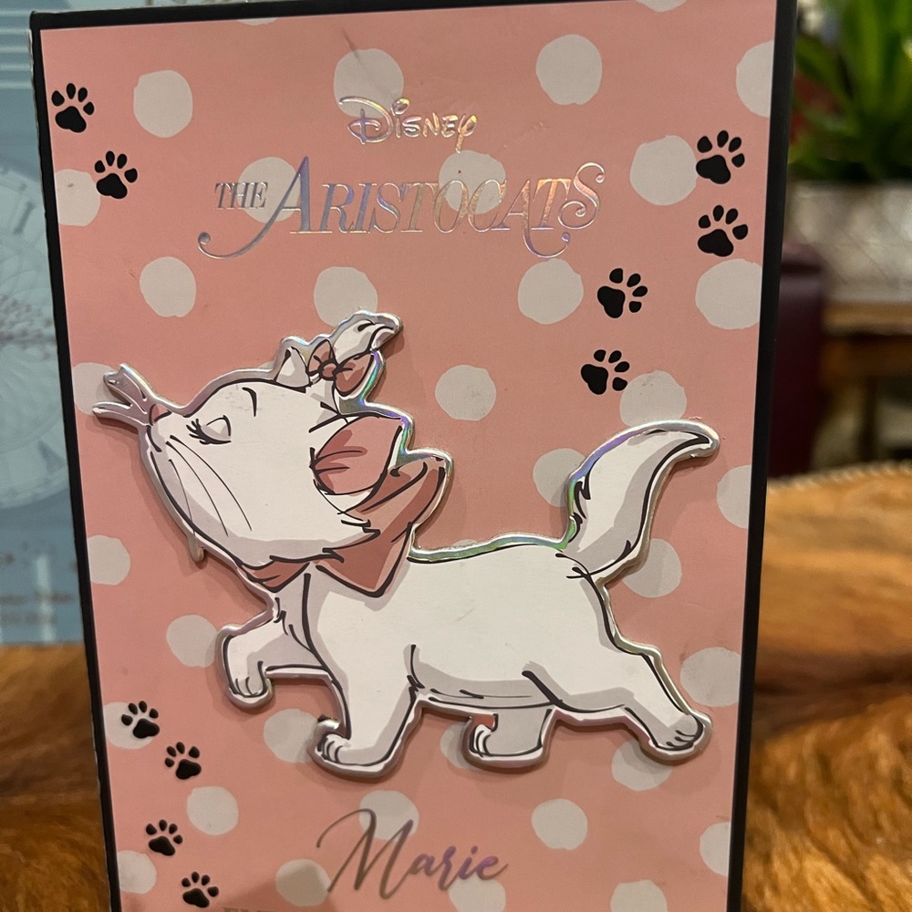 Disney Aristocats Marie Enamel Pin